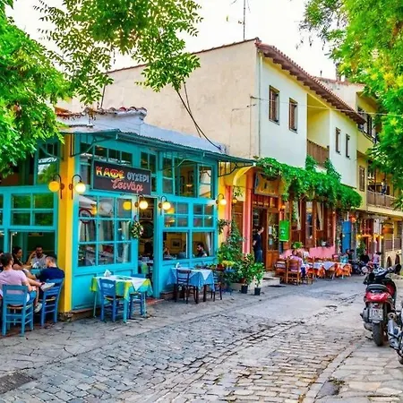 Retro Boutique Apt W Balcony In Historical Area Апартаменти *